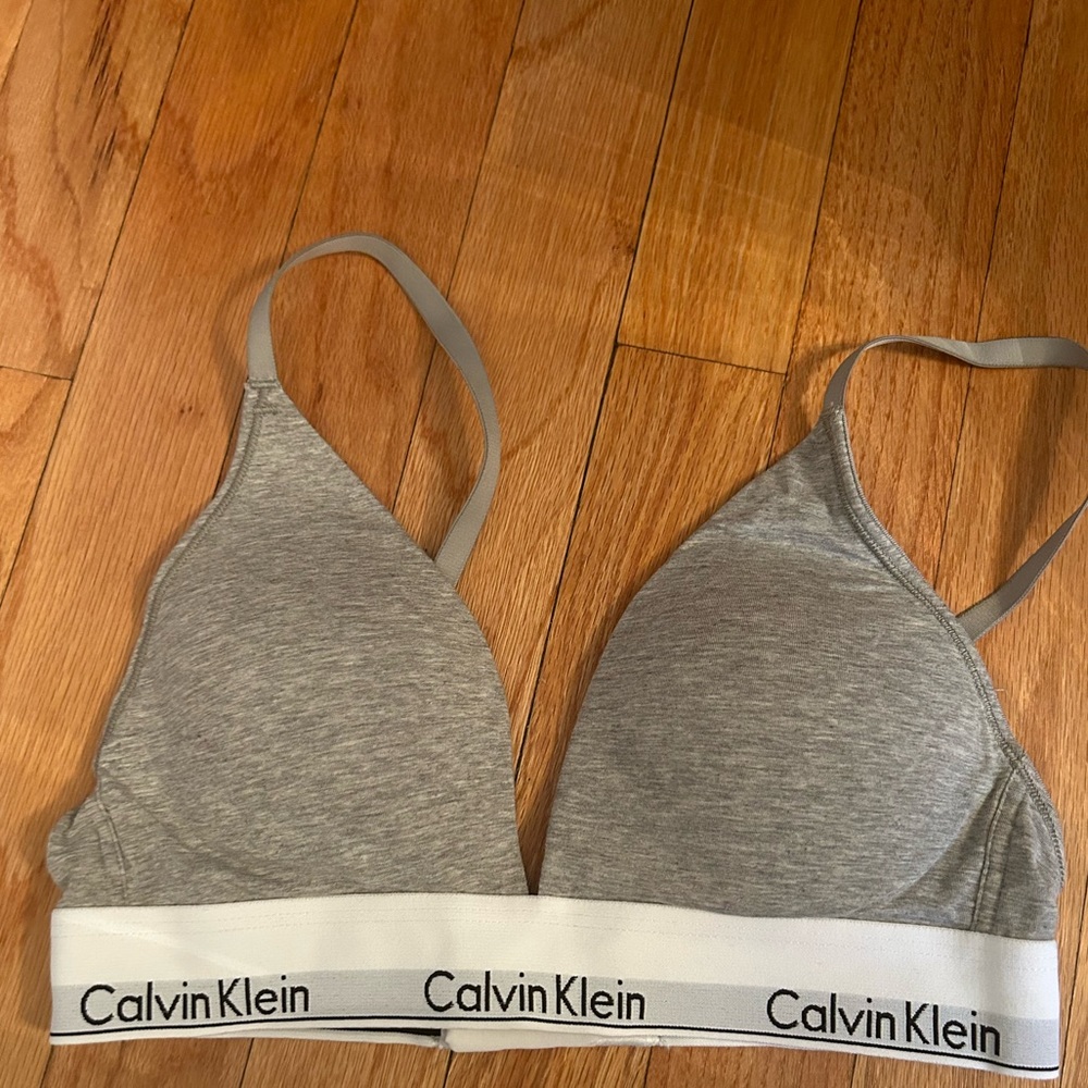 NWOT lightly lined cotton triangle bralette